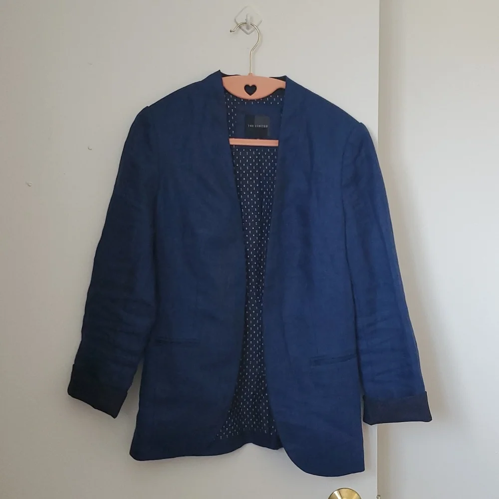 Blazer - Picture 1 of 2